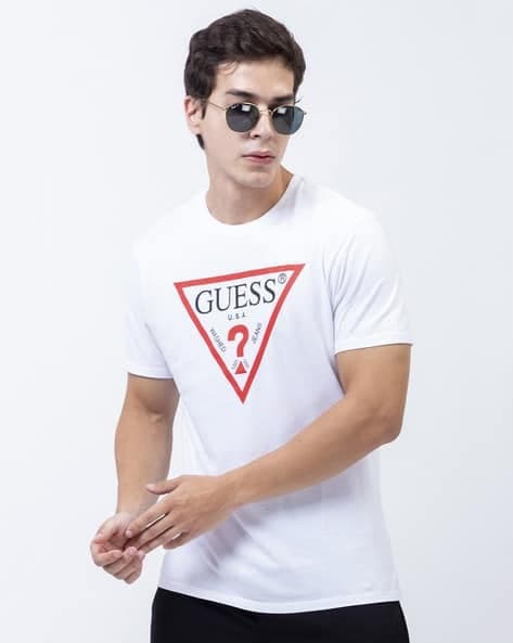 GUESS Men's Classic Fit T-Shirt